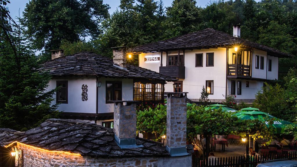 Strannopriemnitsa Guest House โบแจนซี ภายนอก รูปภาพ