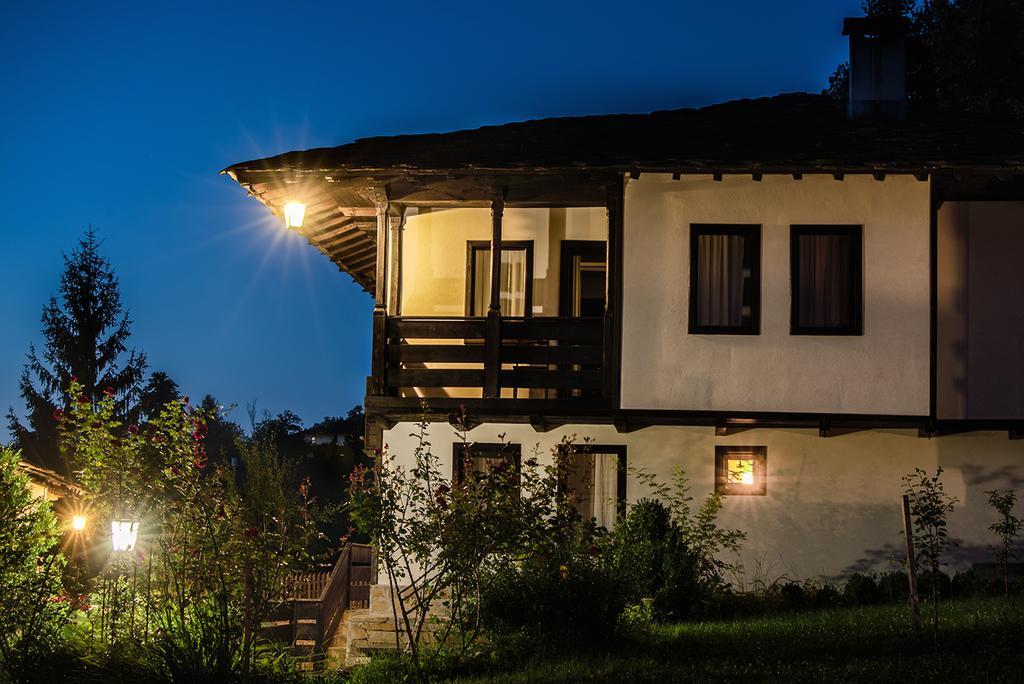 Strannopriemnitsa Guest House โบแจนซี ภายนอก รูปภาพ